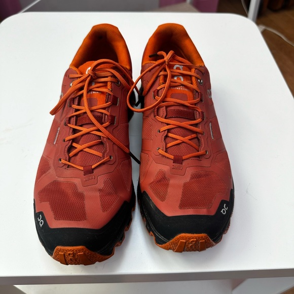 On Running Cloud venture Waterproof Hiking Running Shoe - Picture 2 of 8